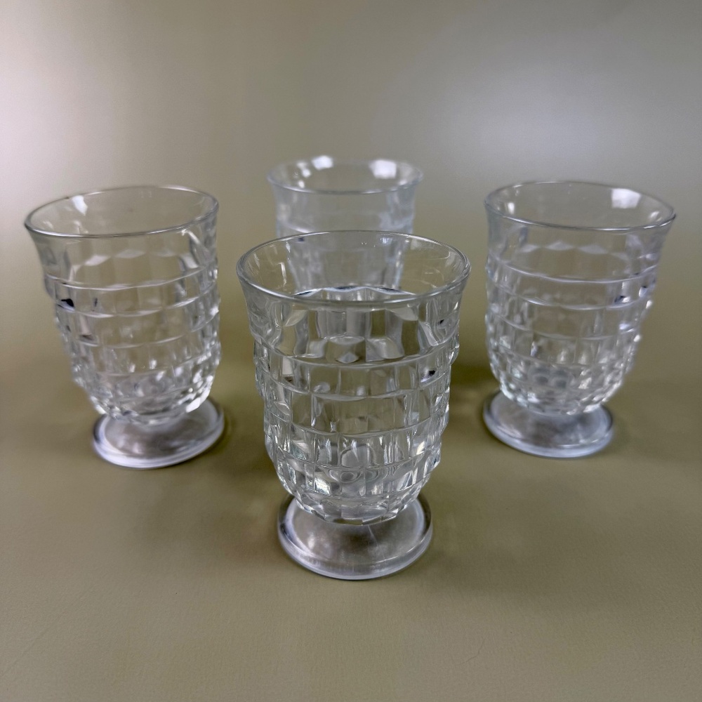 Vintage Indiana Glass Footed Juice Cups | Clear Paneled Tumblers | Set of 4 - Picture 10 of 12